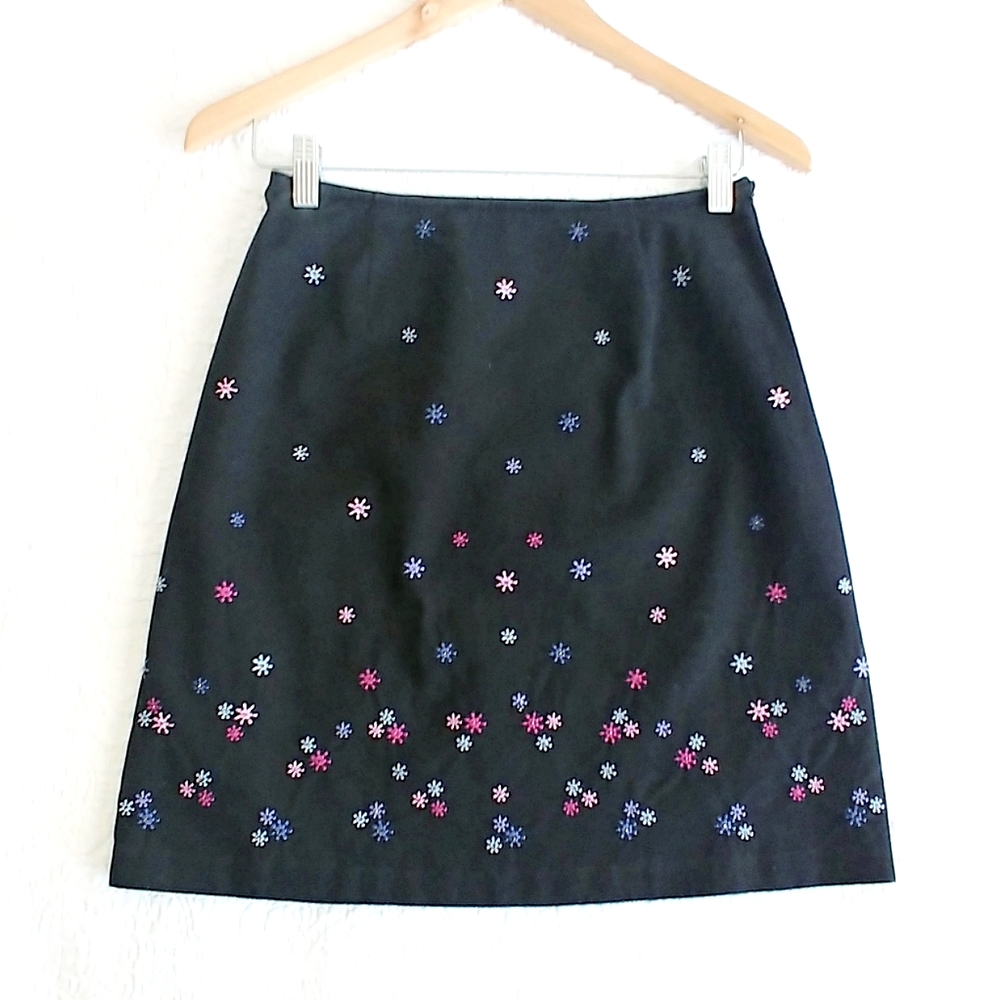Ann Taylor LOFT Embroidered Skirt Sz 4P
